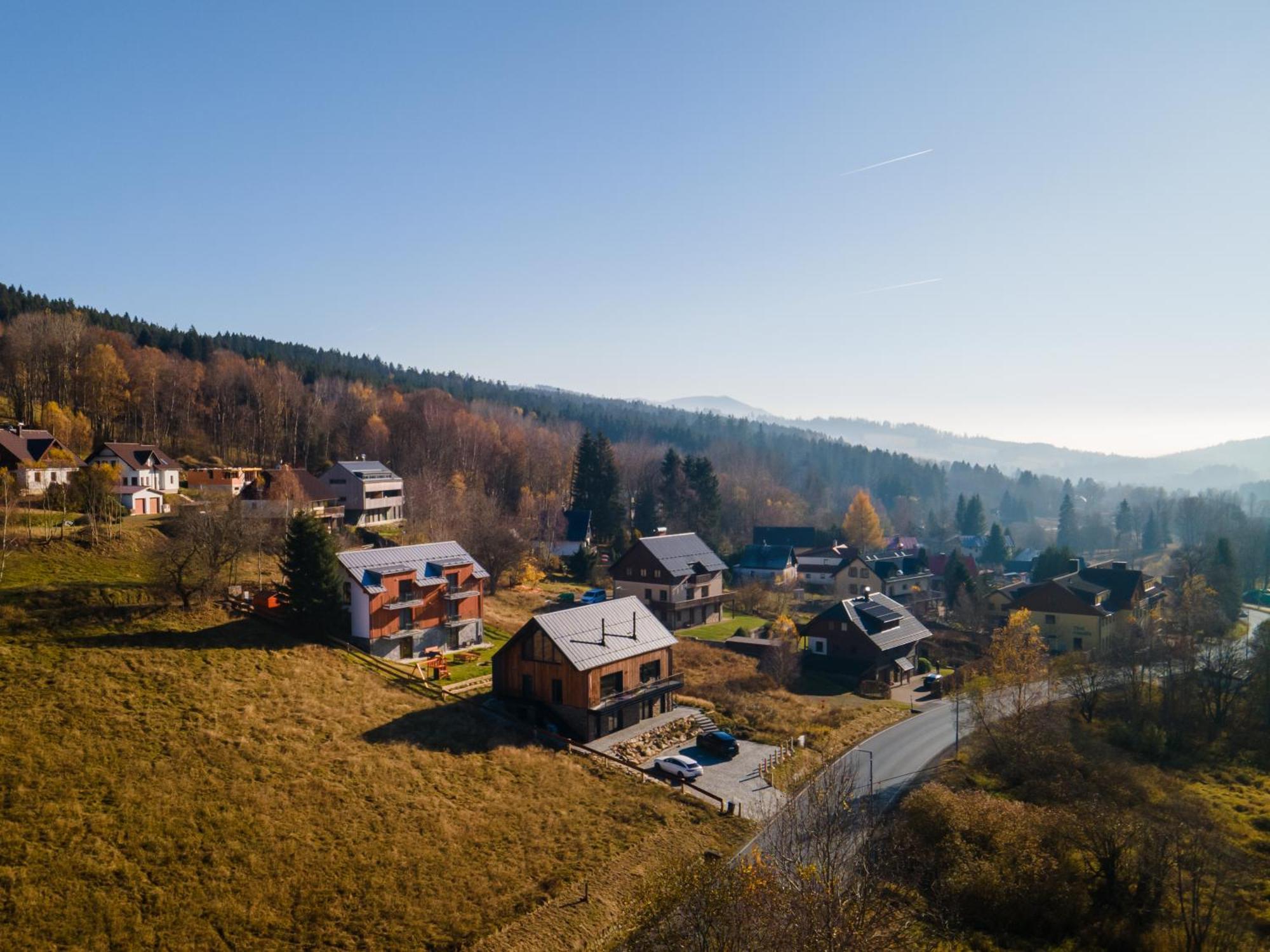 Chata Smrcka Zelezna Ruda Bagian luar foto